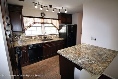 900 Poppy Place, Jackson, NJ 08527 - photo 5