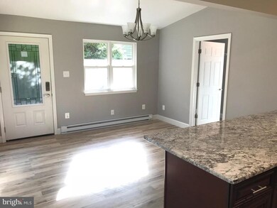 338 Cedar Ln, Mount Laurel, NJ 08054 - photo 4