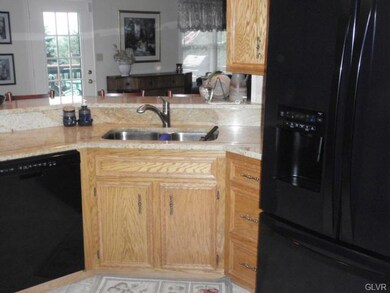 103 Spy Glass Hill Rd, Bath, PA 18014 - photo 6