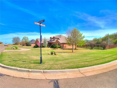 14789 Cottonwood Dr, Edmond, OK 73025 - photo 2