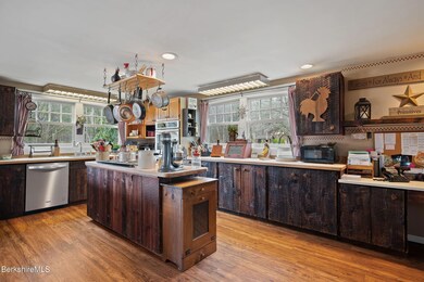 Spacious Kitchen