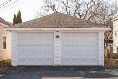 38 Garden St, Manchester, NH 03103 - photo 3