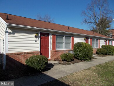 321 Calvert St, Chestertown, MD 21620 - photo 6