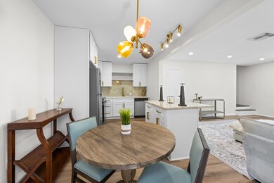 2012 Brun St unit A, Houston, TX 77019 - photo 4