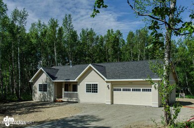 Exterior View-Adorable!