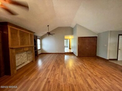 1557 Walnut St, Macon, GA 31201 - photo 5