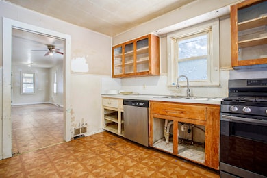 209 Theodore St, Battle Creek, MI 49014 - photo 5