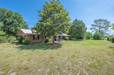 3083 Skyline Dr-Crestview-12