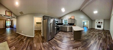 05_pano_lroom_kitchen_sitting