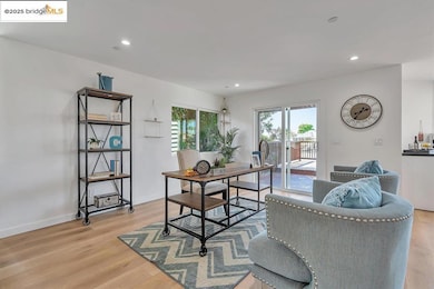 1642 Dune Point Ct, Discovery Bay, CA 94505 - photo 6