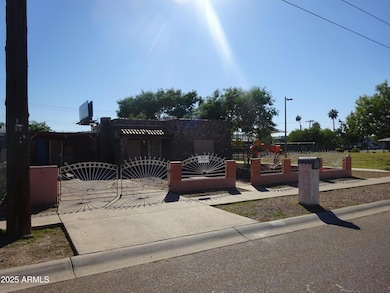 2821 E Adams St, Phoenix, AZ 85034 - photo 3