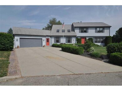 75 Pheasant Hill Ln, Cranston, RI 02921 - photo 2