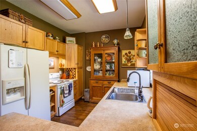 411 Zandecki Rd, Chehalis, WA 98532 - photo 5