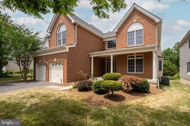 25830 Donegal Dr, Chantilly, VA 20152 - photo 2