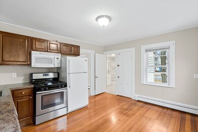274 Main St unit B, Stoneham, MA 02180 - photo 4