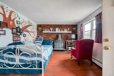 271 Burnham Rd, Lowell, MA 01852 - photo 4