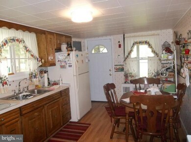 2707 Willoughby Beach Rd, Edgewood, MD 21040 - photo 4