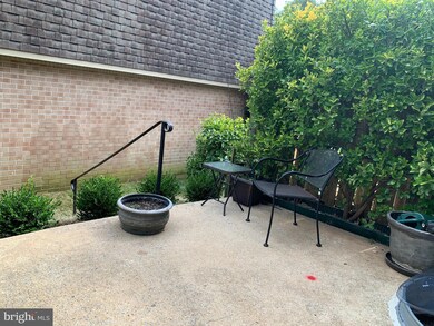 196 W Wayne Ave unit 3B, Wayne, PA 19087 - photo 6