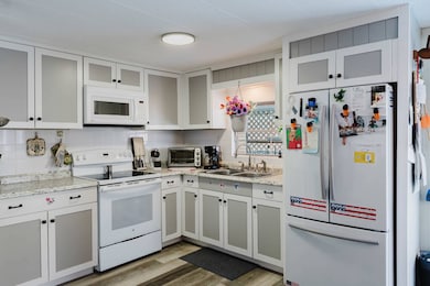 5707 Captain John Smith Loop, North Fort Myers, FL 33917 - photo 7