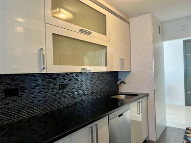 Birchwood Towers unit 11H, Forest Hills, NY 11375 - photo 5