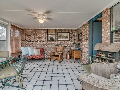 1020 NE 20th St, Moore, OK 73160 - photo 4