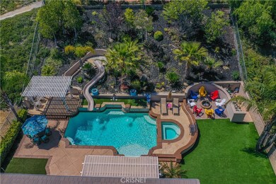 25402 Magnolia Ln, Stevenson Ranch, CA 91381 - photo 2