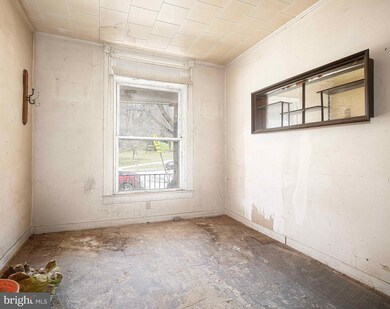 2807 Kirk Ave, Baltimore, MD 21218 - photo 3