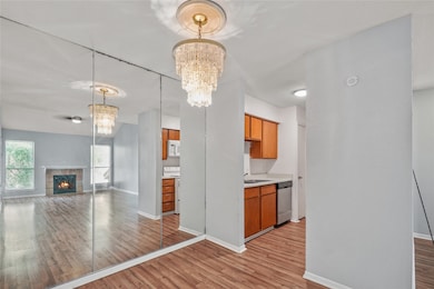 10211 Sugar Branch Dr unit 324, Houston, TX 77036 - photo 3