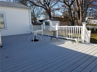 87 Freeman St, Warwick, RI 02886 - photo 4