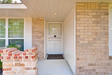 6318 Maple Hill Dr, Houston, TX 77088 - photo 7