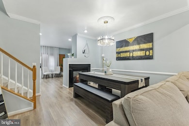 2470 Battery Hill Cir, Woodbridge, VA 22191 - photo 5