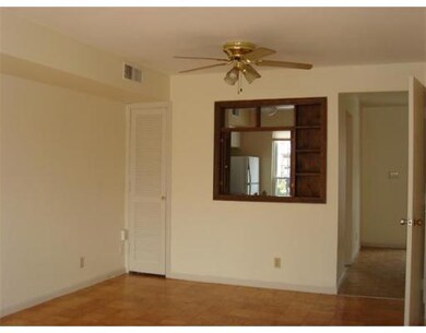 906 Windsor Dr unit 906, Framingham, MA 01701 - photo 2
