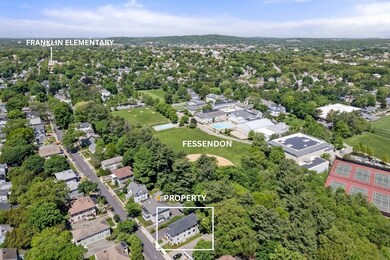 101 Warwick Rd unit 103, West Newton, MA 02465 - photo 3