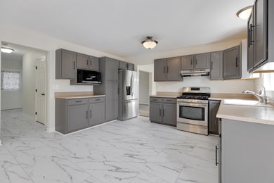 399 Fulton St unit 2, South Elgin, IL 60177 - photo 6