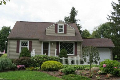 Cute bungalow just waiting for you to call 