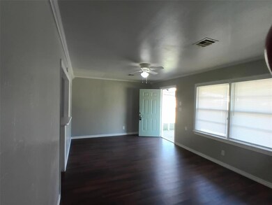 1024 S Holly Dr, Midwest City, OK 73110 - photo 4