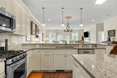 97 Osprey Ct unit 12B, Middletown, RI 02842 - photo 7