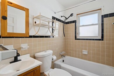 8282 Plainview Ave, Detroit, MI 48228 - photo 7