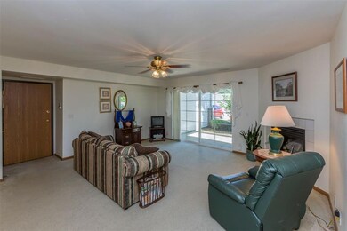 4525 1st Ave SW unit 1, Cedar Rapids, IA 52405 - photo 4