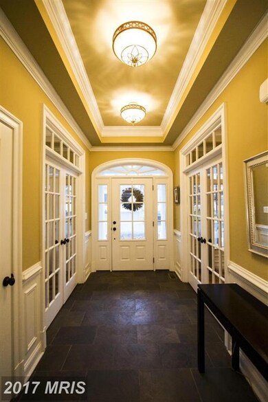 205 Glyndon St SE, Vienna, VA 22180 - photo 2