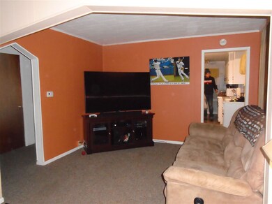 2411 S Elm St, Muncie, IN 47302 - photo 2