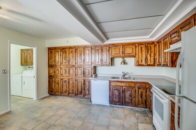 Spacious Kitchen