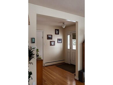 Entry/Foyer. 10x7 Foyer