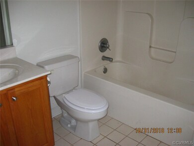 274 Pond Dr, Dunnsville, VA 22454 - photo 7