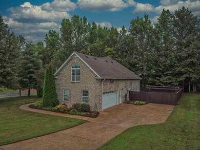 216 Shapard Dr, Shelbyville, TN 37160 - photo 3