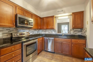 722 Merion Greene, Charlottesville, VA 22901 - photo 3