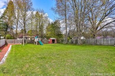 1049 Bronson Ave Plainwell-6