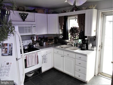 12 Compass Rd, Middle River, MD 21220 - photo 6