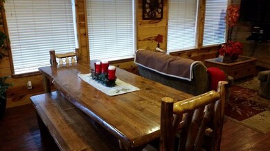 5-2804573-Dining Area