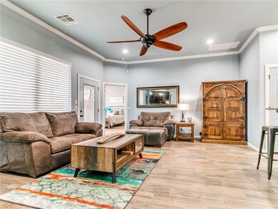 1608 Post Oak Ln, Moore, OK 73160 - photo 7